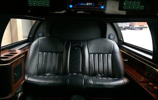 black-lincoln6-limo2.jpg